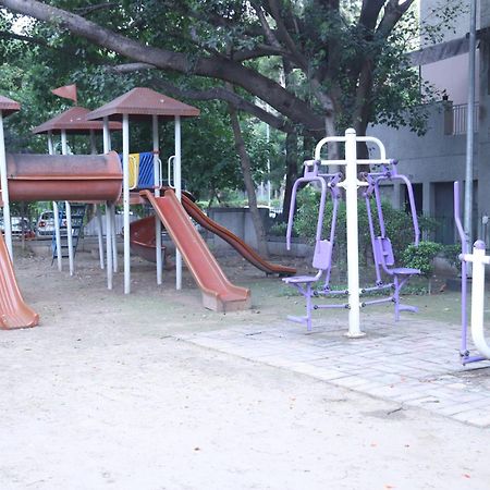 Divine India Service Apartment 3Bhk,B57 Sarita Vihar,Apollo Nové Dillí Exteriér fotografie