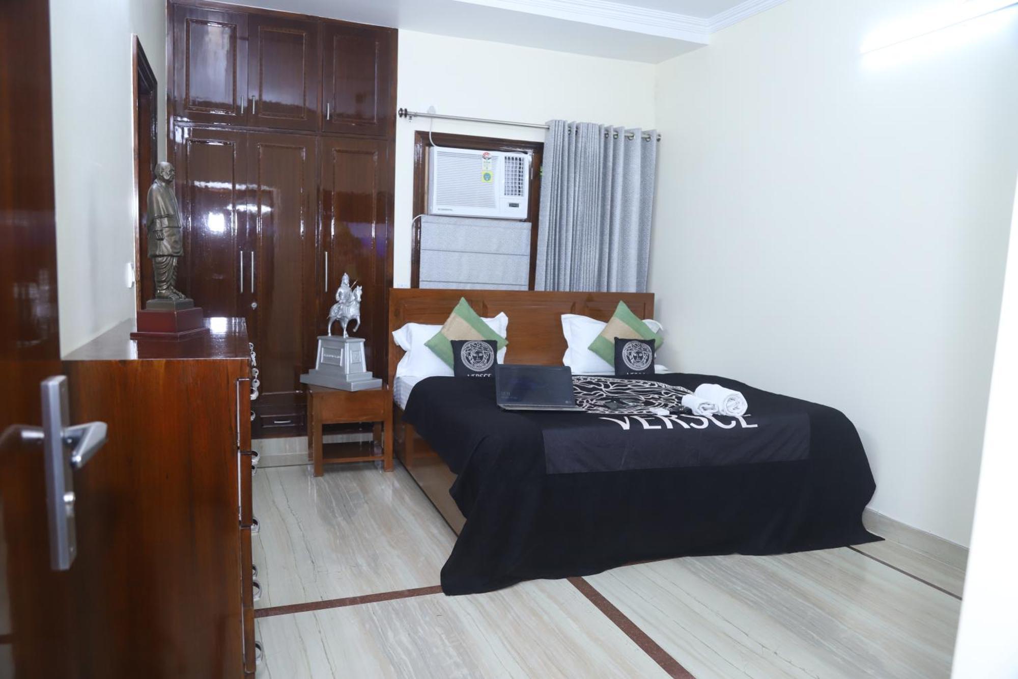 Divine India Service Apartment 3Bhk,B57 Sarita Vihar,Apollo Nové Dillí Exteriér fotografie