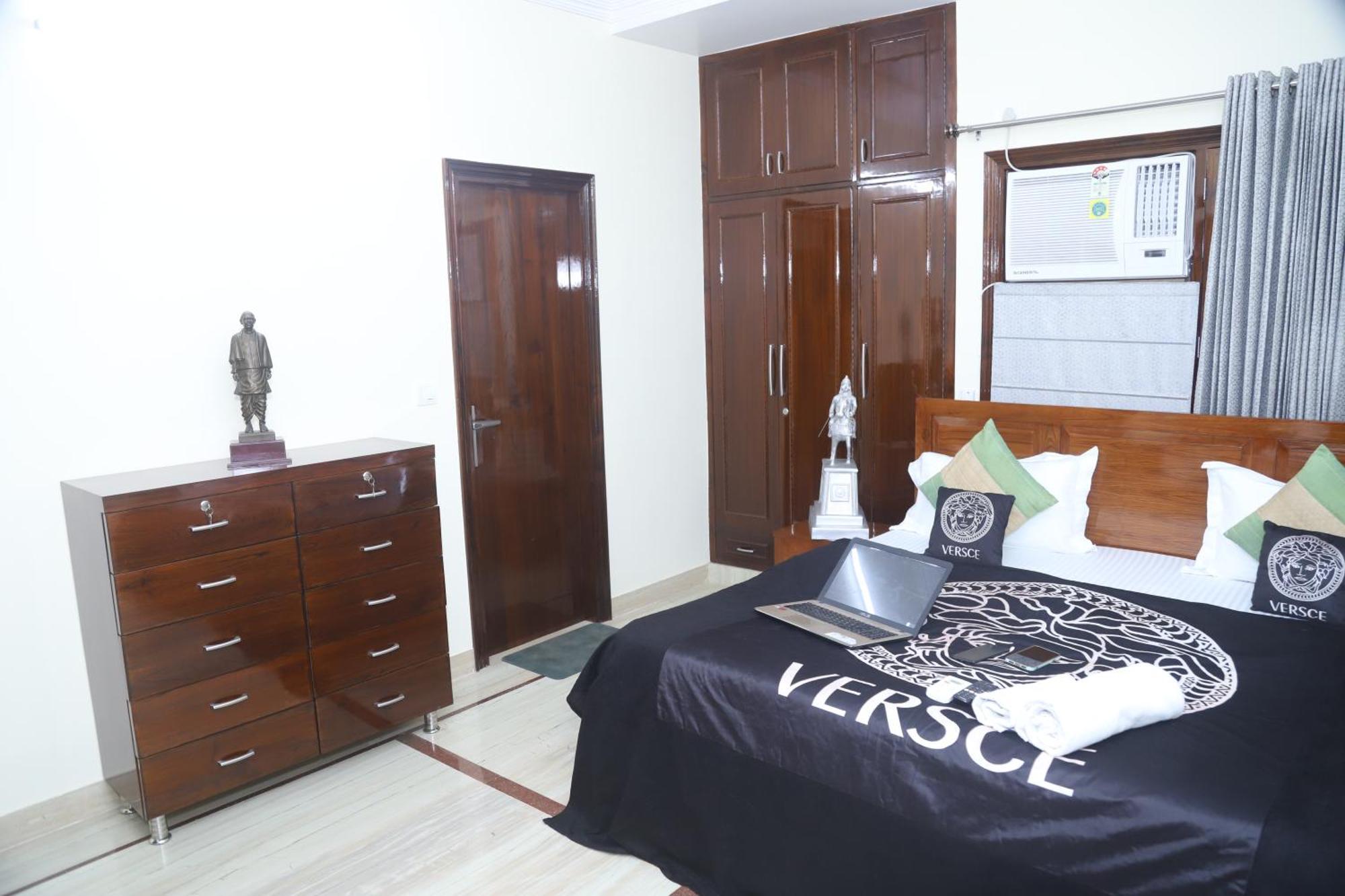 Divine India Service Apartment 3Bhk,B57 Sarita Vihar,Apollo Nové Dillí Exteriér fotografie