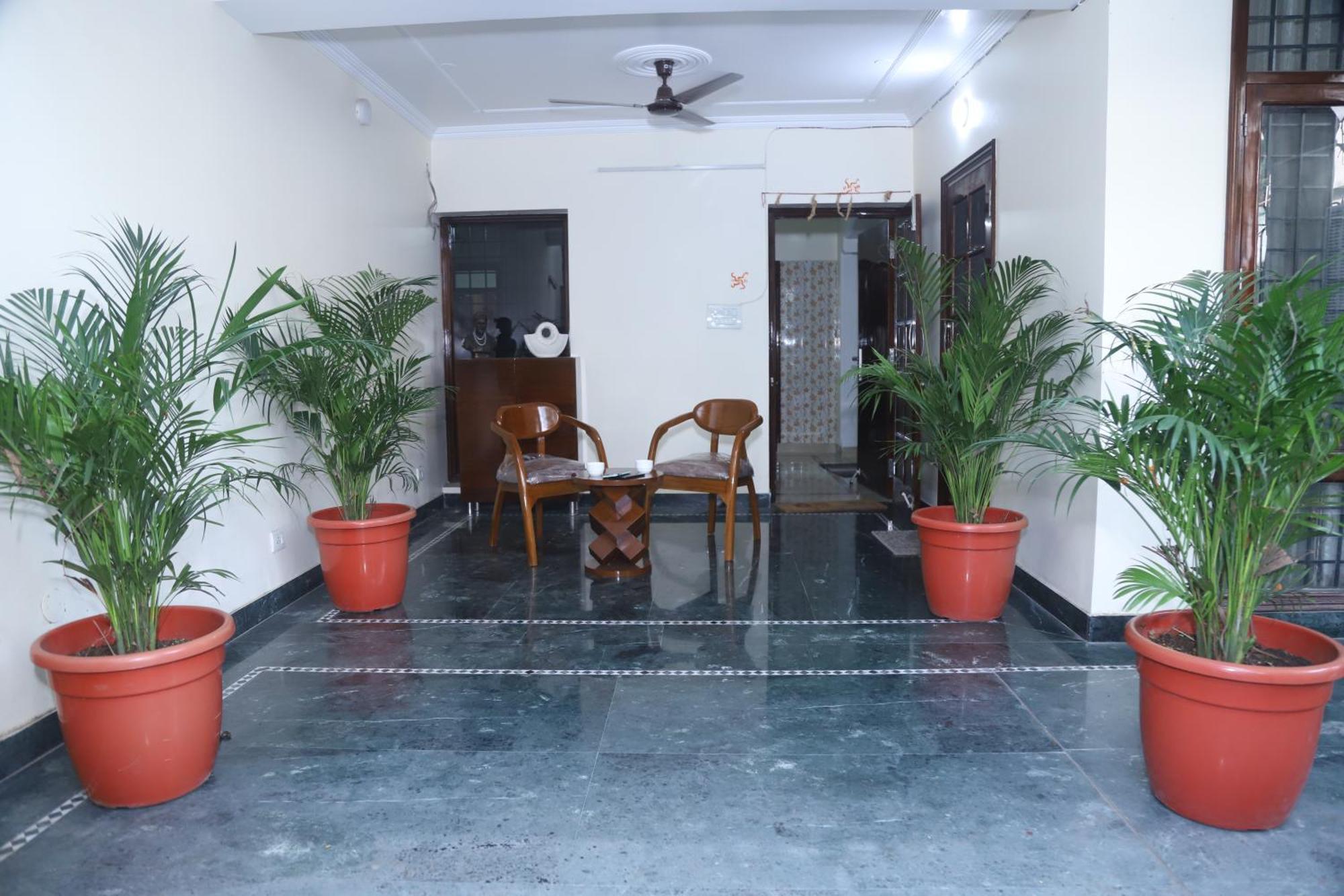 Divine India Service Apartment 3Bhk,B57 Sarita Vihar,Apollo Nové Dillí Exteriér fotografie
